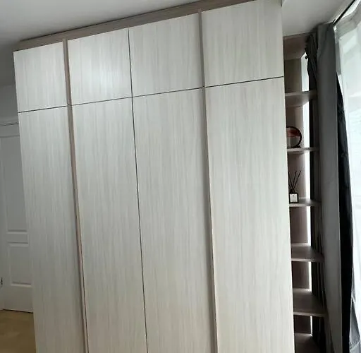 Spacious 2-bedroom Corner Unit Across Shangri-la Manila